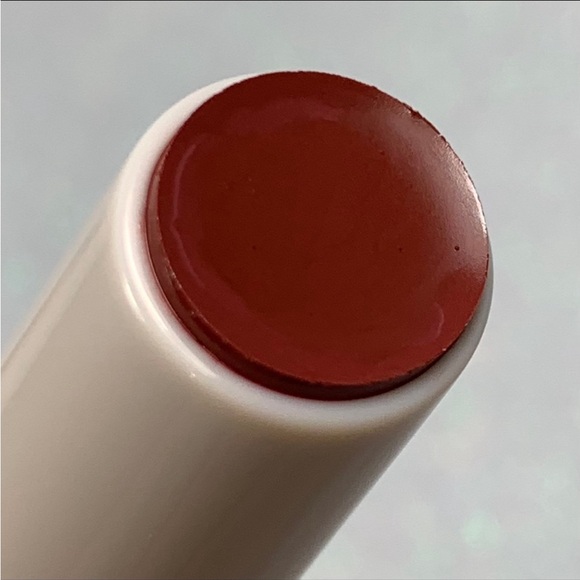 Charlotte Tilbury Color Balm Passion Kiss BNIB - Picture 4 of 4